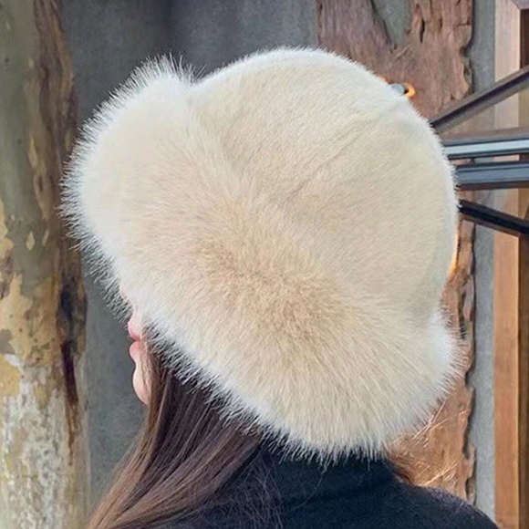 Luxe Vegan Fur Fall Winter Hat - Picture 4 of 7